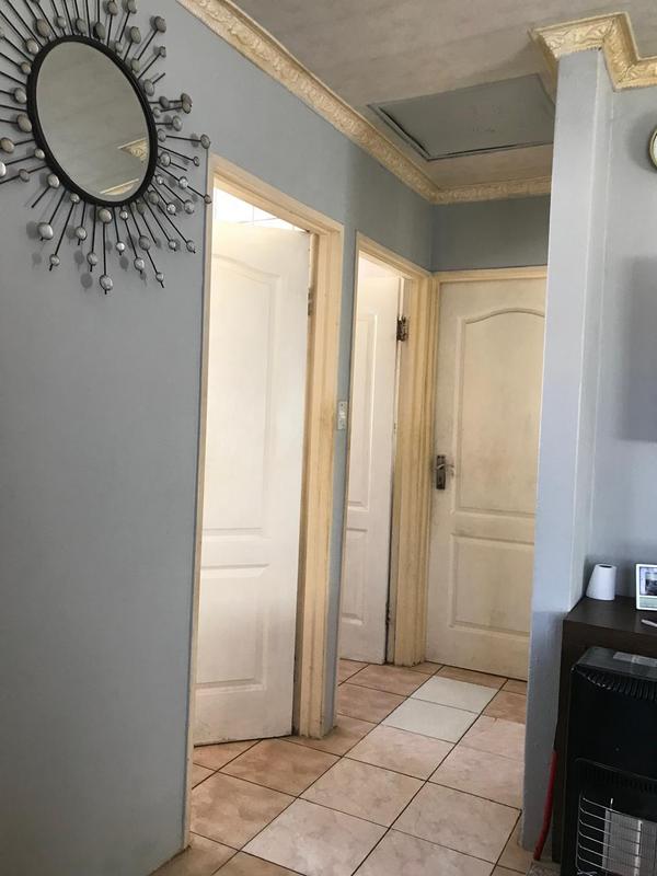 2 Bedroom Property for Sale in Dobsonville Gauteng