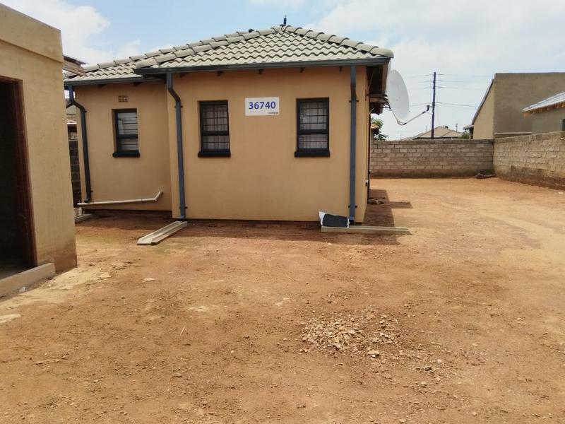 2 Bedroom Property for Sale in Protea Glen Gauteng