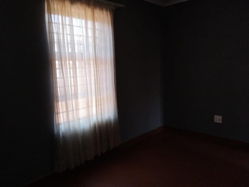 2 Bedroom Property for Sale in Protea Glen Gauteng