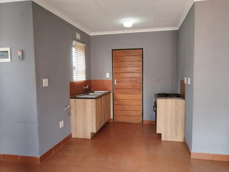 2 Bedroom Property for Sale in Protea Glen Gauteng
