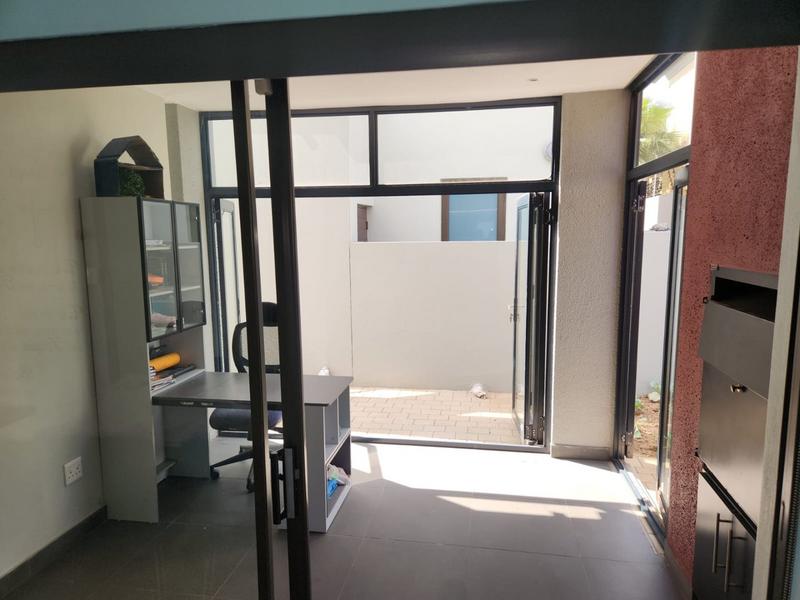 3 Bedroom Property for Sale in Maroeladal Gauteng
