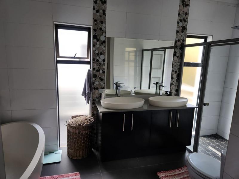 3 Bedroom Property for Sale in Maroeladal Gauteng