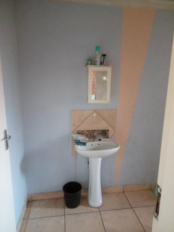 2 Bedroom Property for Sale in Pretoria West Gauteng