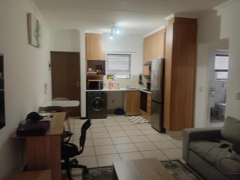 1 Bedroom Property for Sale in Bryanston Gauteng