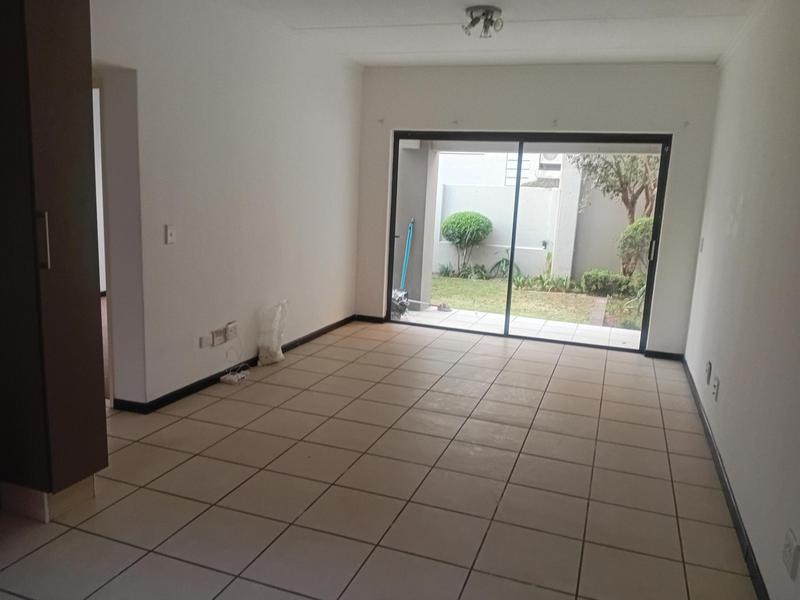 1 Bedroom Property for Sale in Bryanston Gauteng
