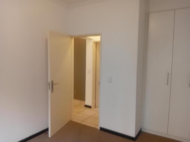 1 Bedroom Property for Sale in Bryanston Gauteng