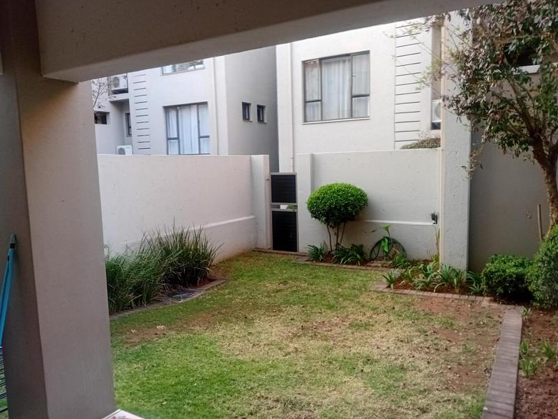 1 Bedroom Property for Sale in Bryanston Gauteng