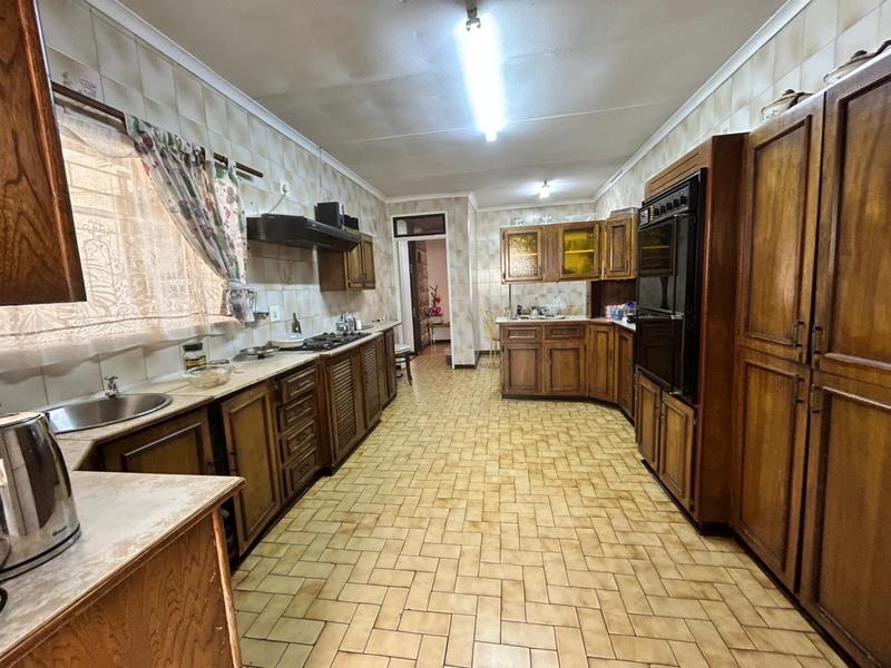 5 Bedroom Property for Sale in Bakerton Gauteng