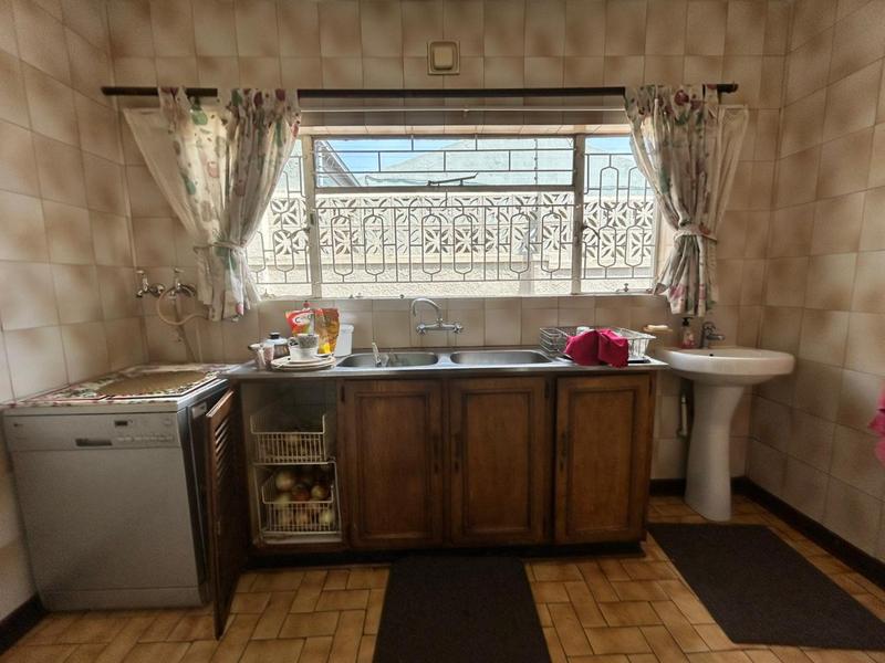 5 Bedroom Property for Sale in Bakerton Gauteng