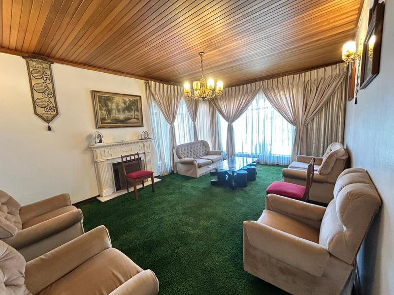 5 Bedroom Property for Sale in Bakerton Gauteng