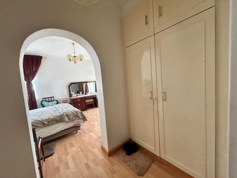 5 Bedroom Property for Sale in Bakerton Gauteng