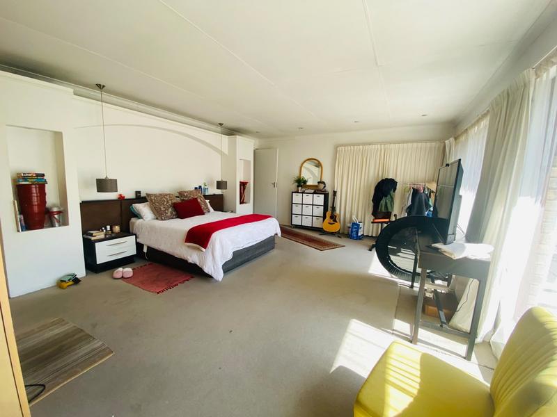 4 Bedroom Property for Sale in Vorna Valley Gauteng