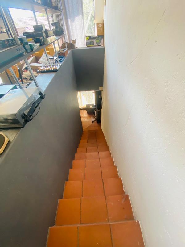 4 Bedroom Property for Sale in Vorna Valley Gauteng