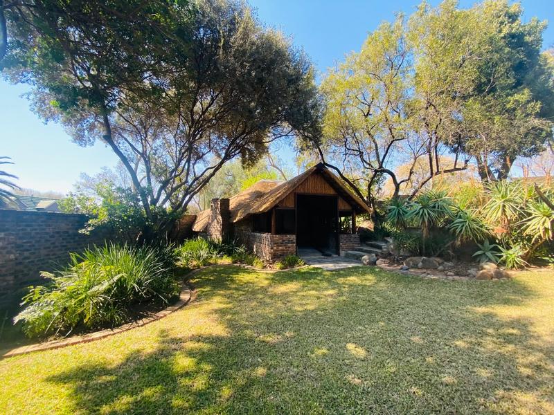 4 Bedroom Property for Sale in Vorna Valley Gauteng