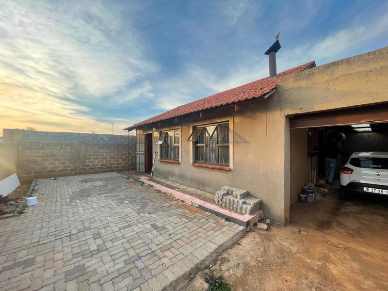 2 Bedroom Property for Sale in Orange Farm Gauteng