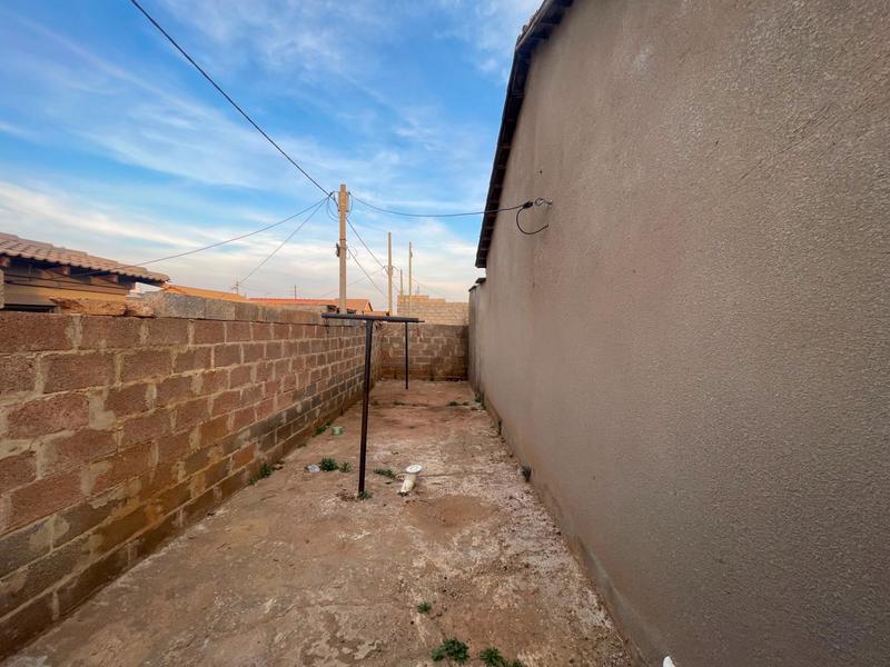 2 Bedroom Property for Sale in Orange Farm Gauteng