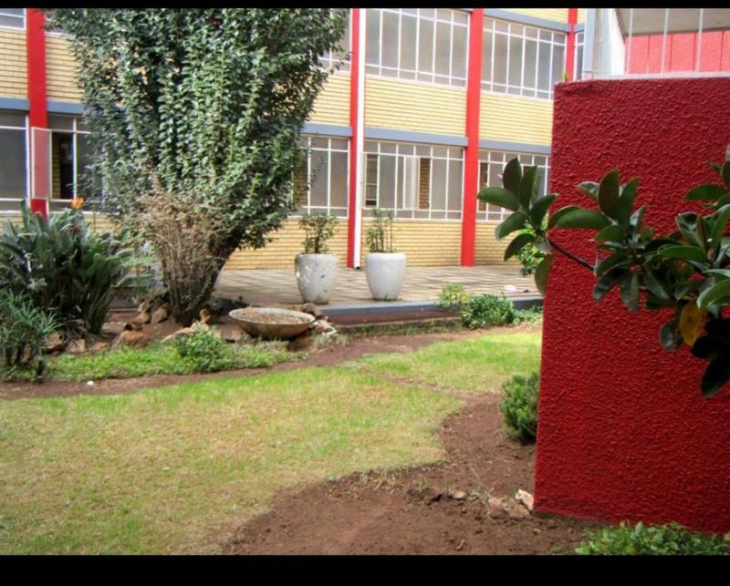 2 Bedroom Property for Sale in Lorentzville Gauteng