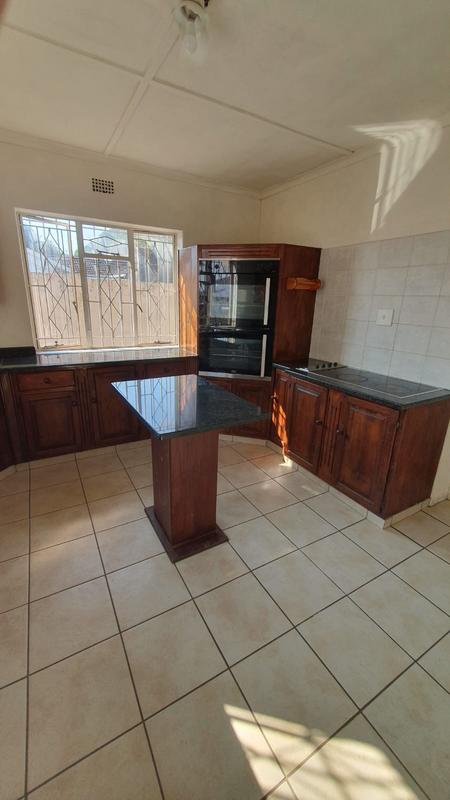 To Let 3 Bedroom Property for Rent in Kensington Gauteng