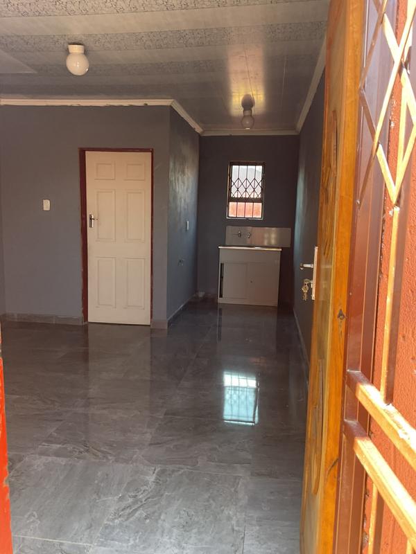 To Let 1 Bedroom Property for Rent in Protea Glen Gauteng