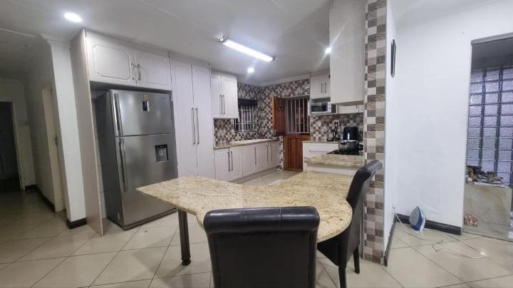 4 Bedroom Property for Sale in Lenasia South Gauteng