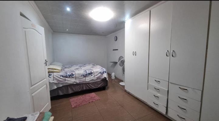 4 Bedroom Property for Sale in Lenasia South Gauteng
