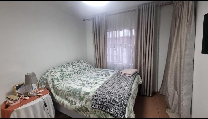 4 Bedroom Property for Sale in Lenasia South Gauteng