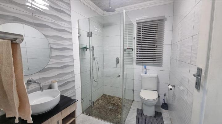 4 Bedroom Property for Sale in Lenasia South Gauteng