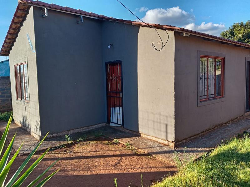 2 Bedroom Property for Sale in Drieziek Gauteng