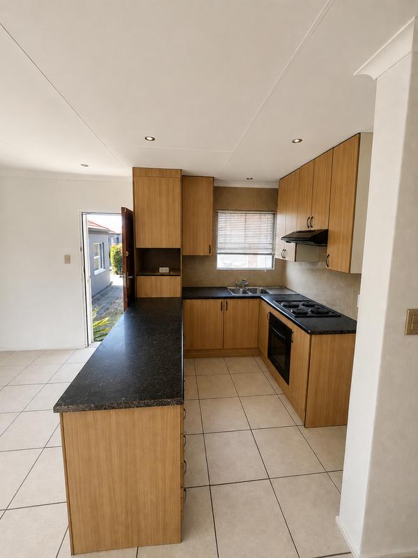 To Let 3 Bedroom Property for Rent in Linmeyer Gauteng