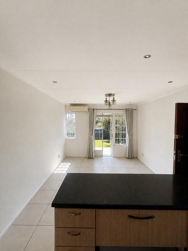 To Let 3 Bedroom Property for Rent in Linmeyer Gauteng
