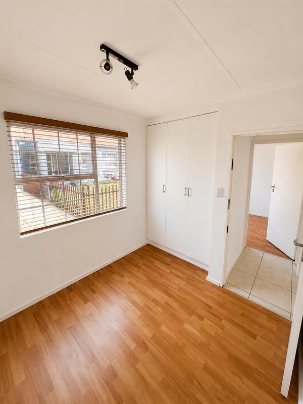 To Let 3 Bedroom Property for Rent in Linmeyer Gauteng