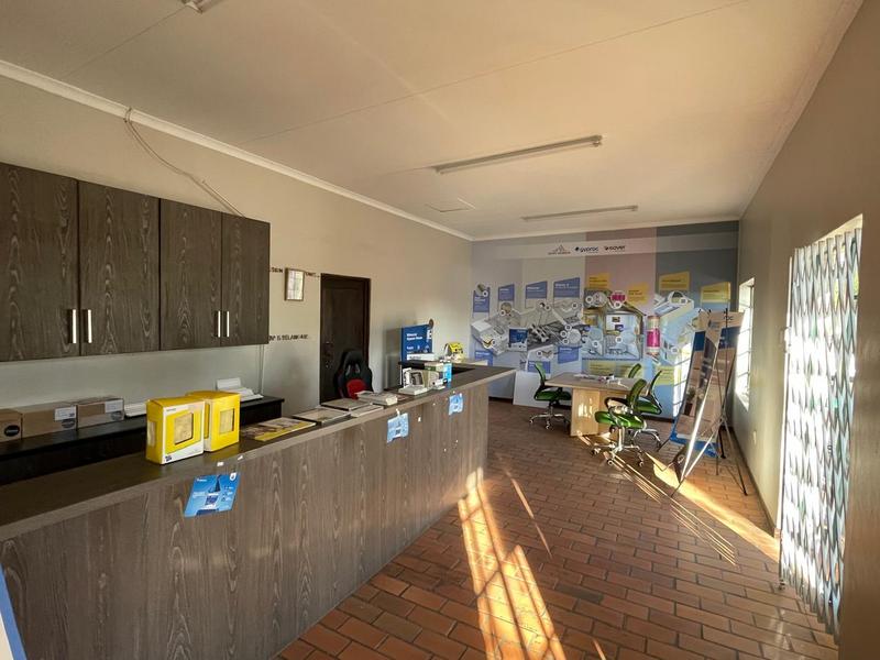 To Let Commercial Property for Rent in Hennopspark Gauteng