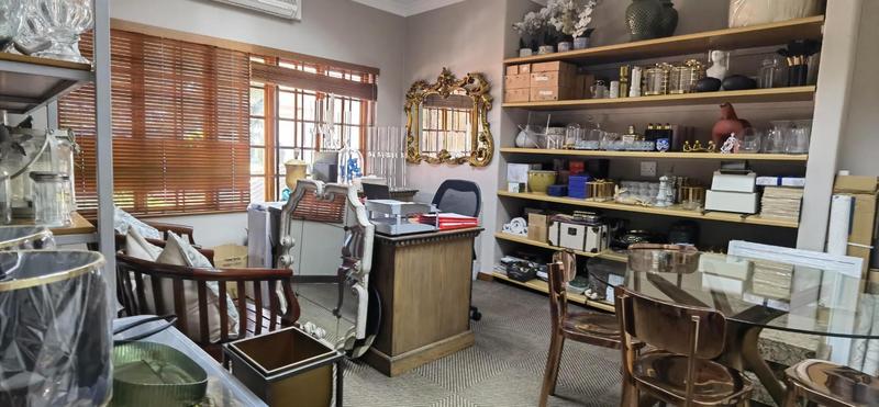 To Let Commercial Property for Rent in Lynnwood Gauteng