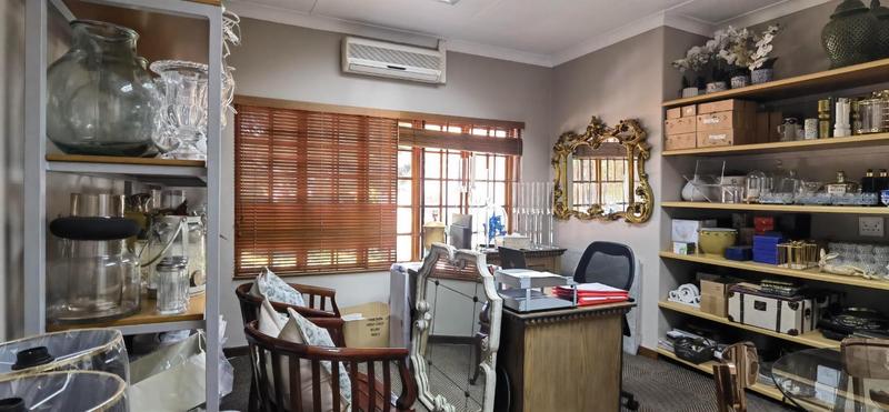 To Let Commercial Property for Rent in Lynnwood Gauteng
