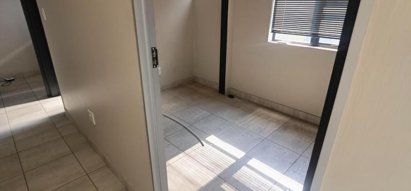 To Let Commercial Property for Rent in N4 Gateway Industrial Park Gauteng