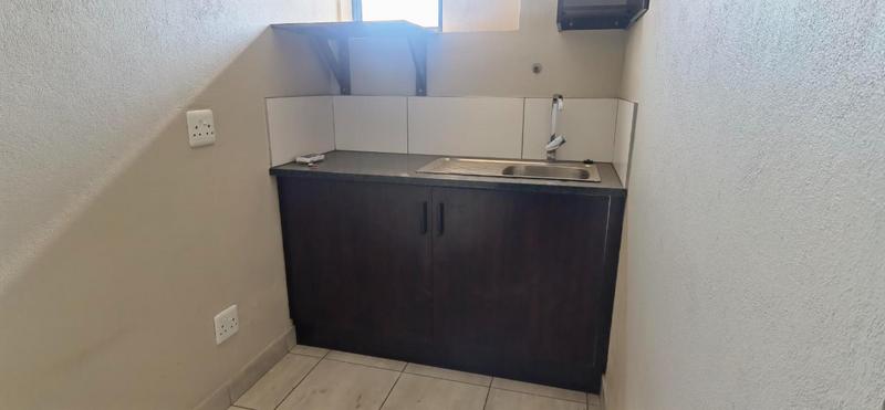 To Let Commercial Property for Rent in N4 Gateway Industrial Park Gauteng