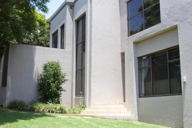 To Let 3 Bedroom Property for Rent in Bedfordview Gauteng