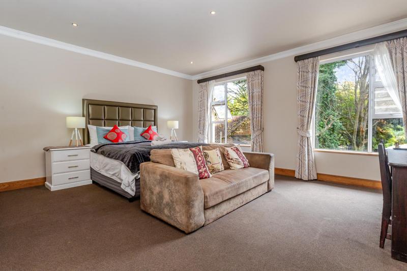 5 Bedroom Property for Sale in Bedfordview Gauteng