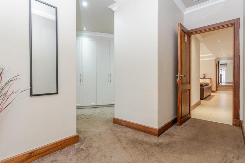 5 Bedroom Property for Sale in Bedfordview Gauteng