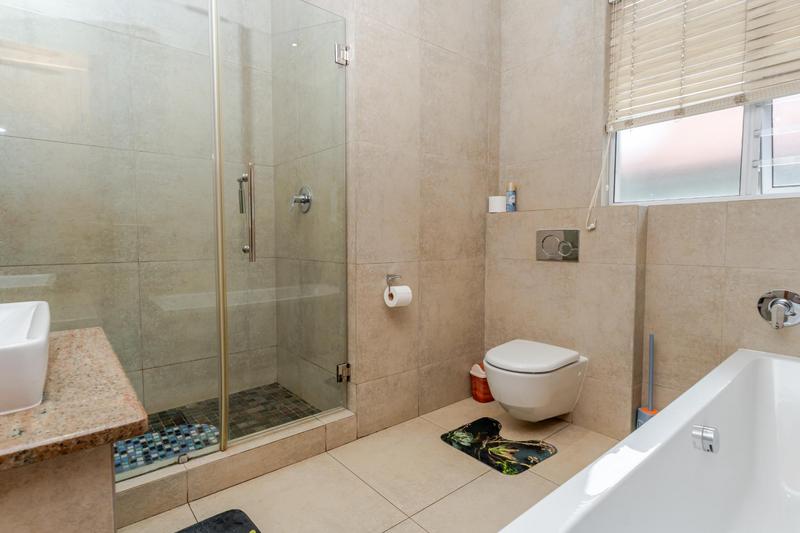 5 Bedroom Property for Sale in Bedfordview Gauteng