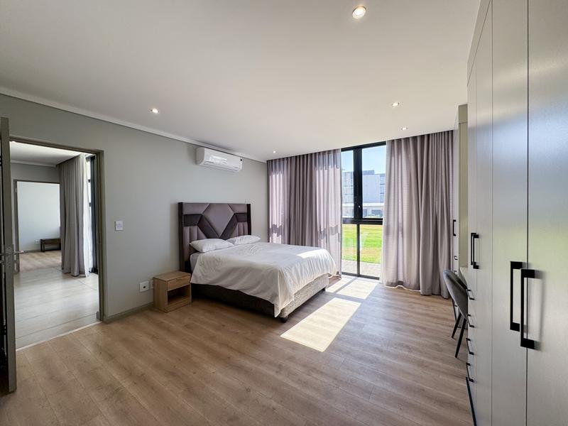 To Let 3 Bedroom Property for Rent in Midfield Estate Gauteng