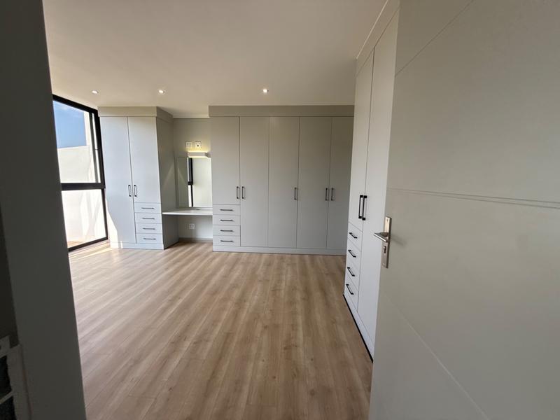 To Let 3 Bedroom Property for Rent in Ascend to Midstream Gauteng
