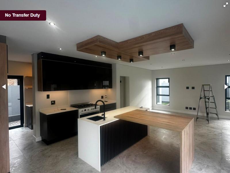 4 Bedroom Property for Sale in Midstream Estate Gauteng