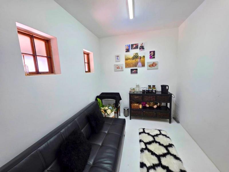 5 Bedroom Property for Sale in Blue Gill Estate Gauteng