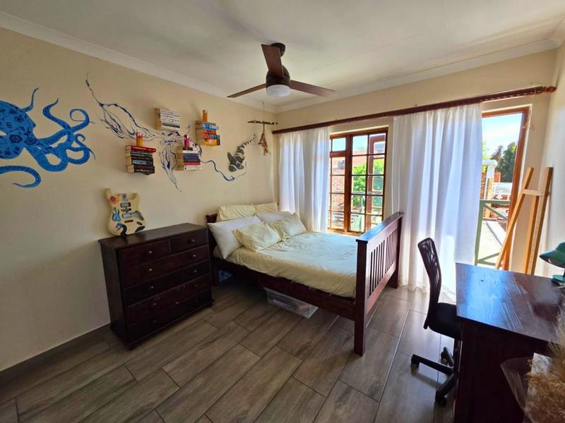 5 Bedroom Property for Sale in Blue Gill Estate Gauteng