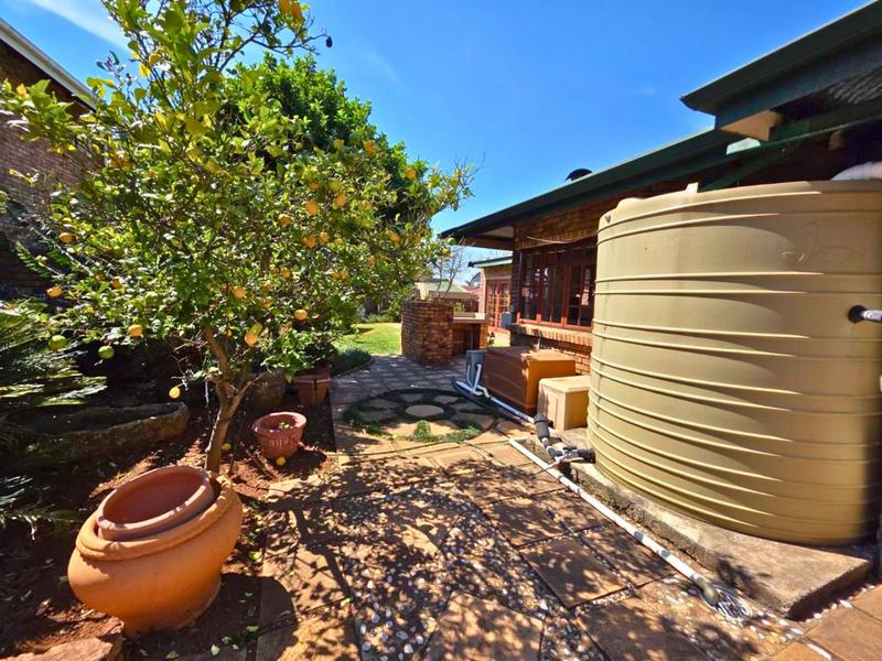 5 Bedroom Property for Sale in Blue Gill Estate Gauteng