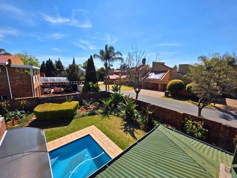 5 Bedroom Property for Sale in Blue Gill Estate Gauteng