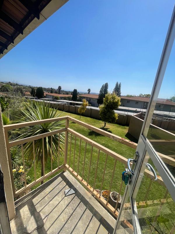 To Let 3 Bedroom Property for Rent in Wilgeheuwel Gauteng