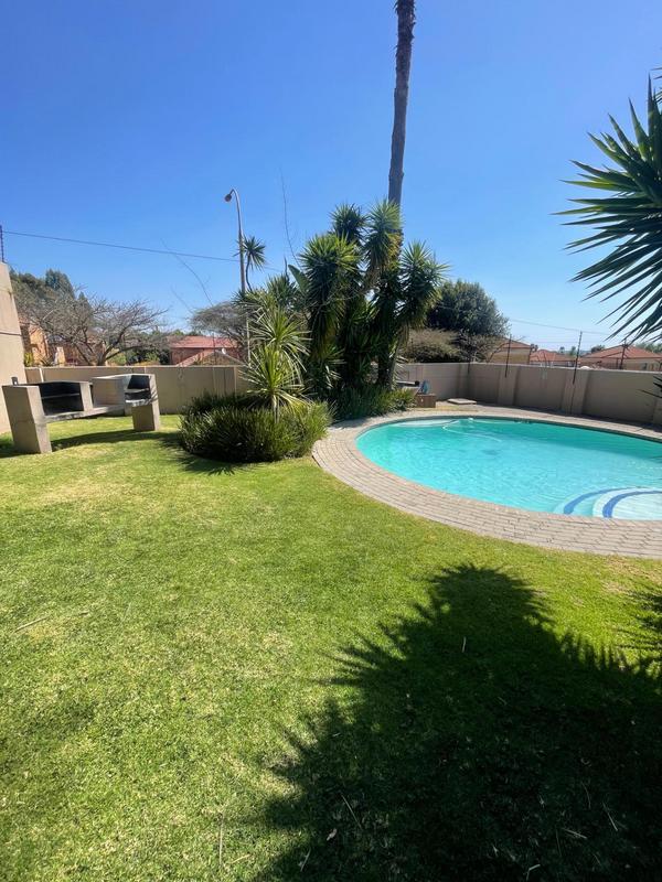 To Let 3 Bedroom Property for Rent in Wilgeheuwel Gauteng