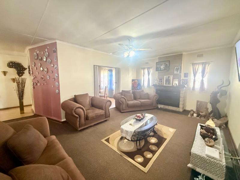 4 Bedroom Property for Sale in Vanderbijlpark CE Gauteng